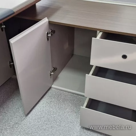 кабинет Астон