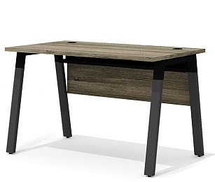 Стол прямой на металлокаркасе