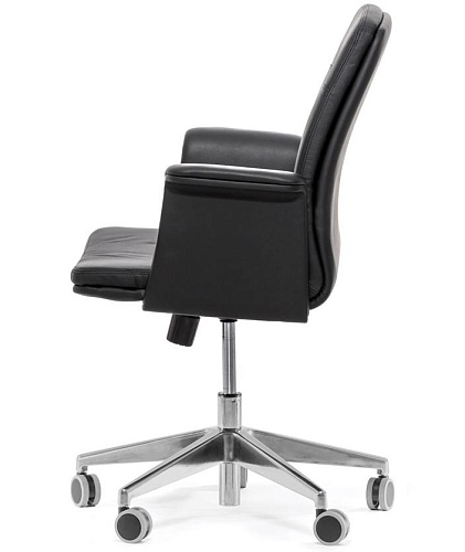 фото кресло Karl B №4