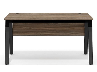 Стол прямой на металлокаркасе